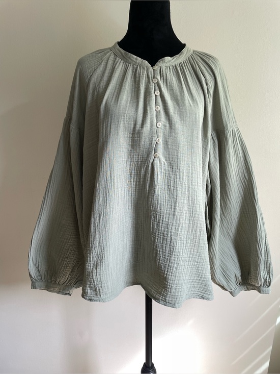H&M Tops - H&M Sage Green 100% Cotton Gauze Oversized Peasant Blouse XL Boho